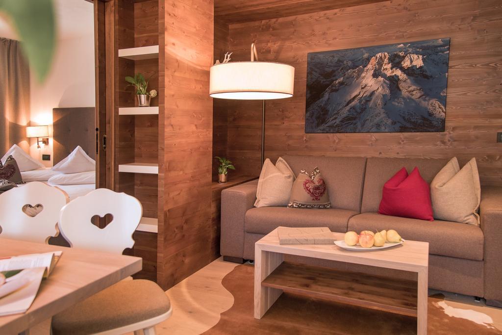 Ariston Dolomiti Residence Dobbiaco Luaran gambar